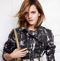 Hermione újra a Burberry arca